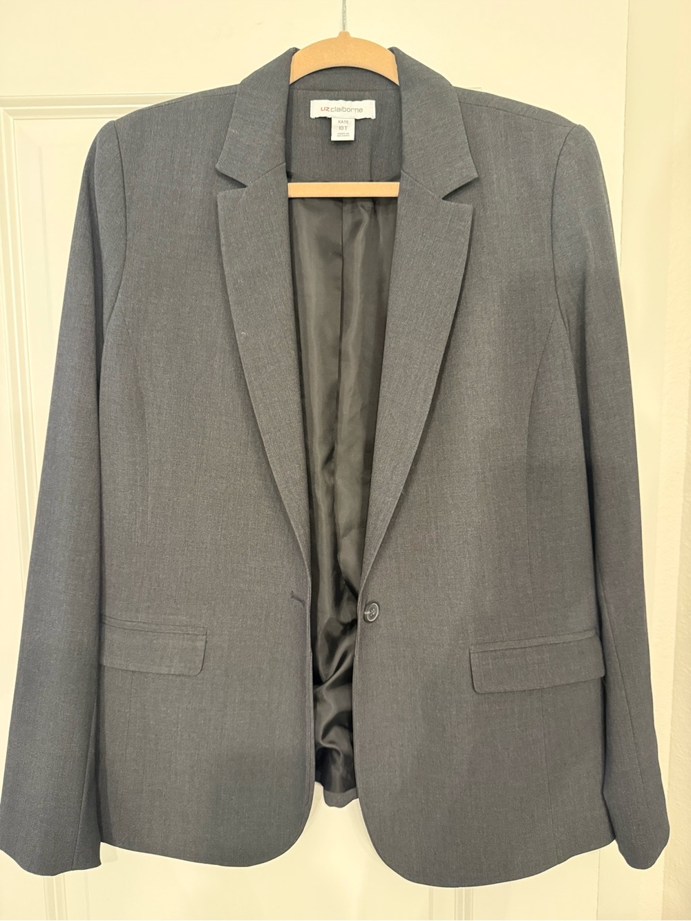 Liz Claiborne Gray Single-Button Notch Lapel Blazer